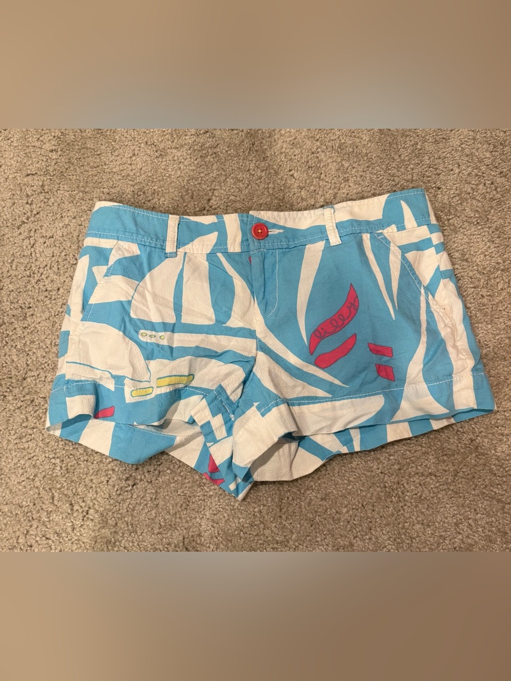 Lilly Pulitzer Blue and White Printed Shorts with Pink Accents size 6
